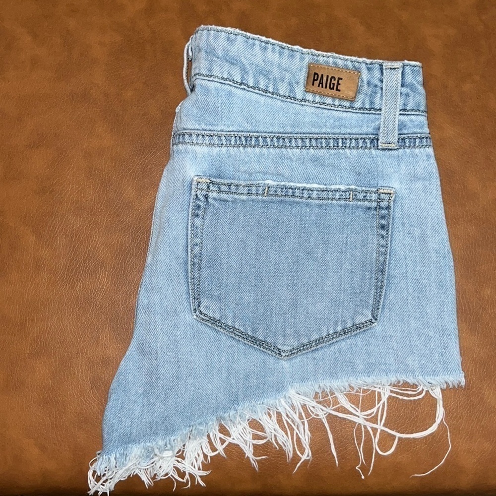 Paige 2 1/2” Inseam Keira Short Size 25 - Picture 4 of 16